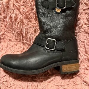 UGG Black Chaney Leather Heeled Boots with Buckle, Sz 5